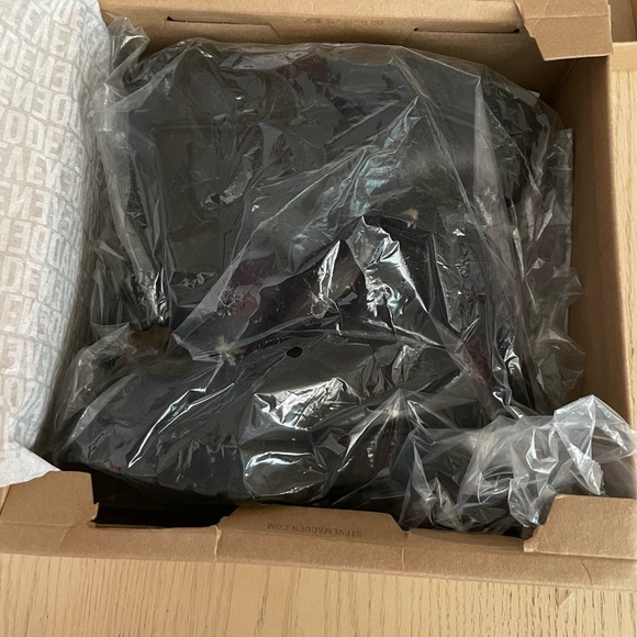 Steve Madden woman’s boots - Picture 6 of 9